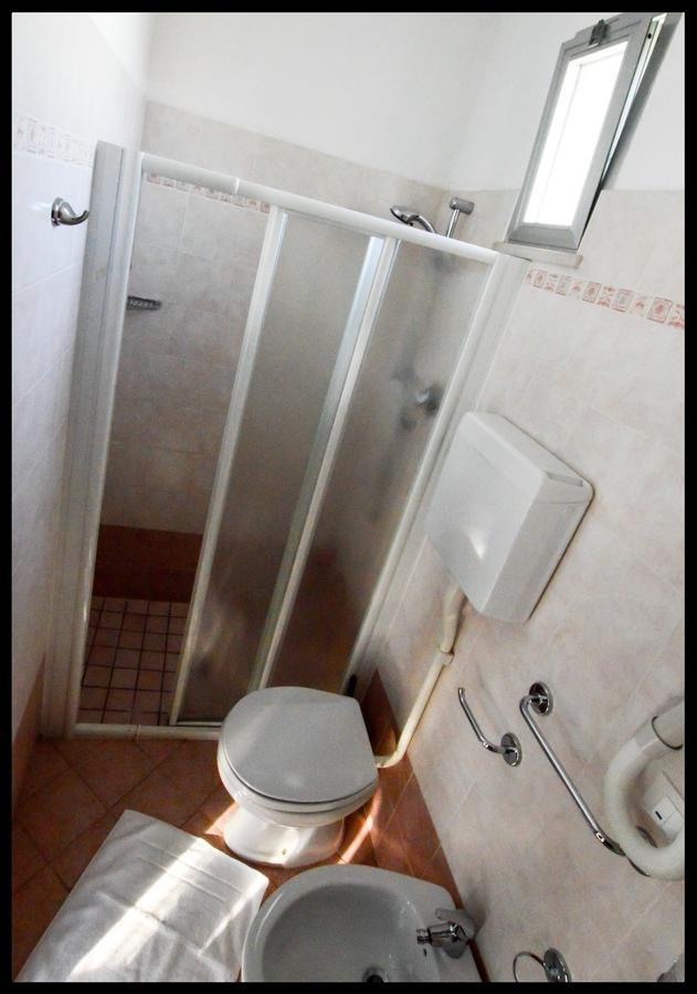 Hotel Villa Cesira 贝拉里亚-伊贾马里纳 外观 照片